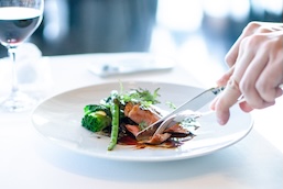 親族のみで食事会