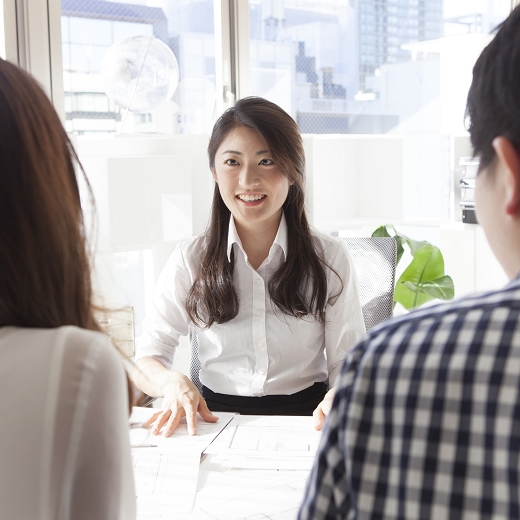 自然光溢れる開放的な空間で四季を楽しむ