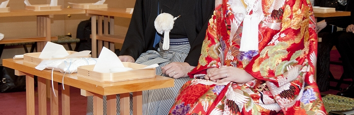 新郎新婦別に見る！神前式の衣装や髪型 